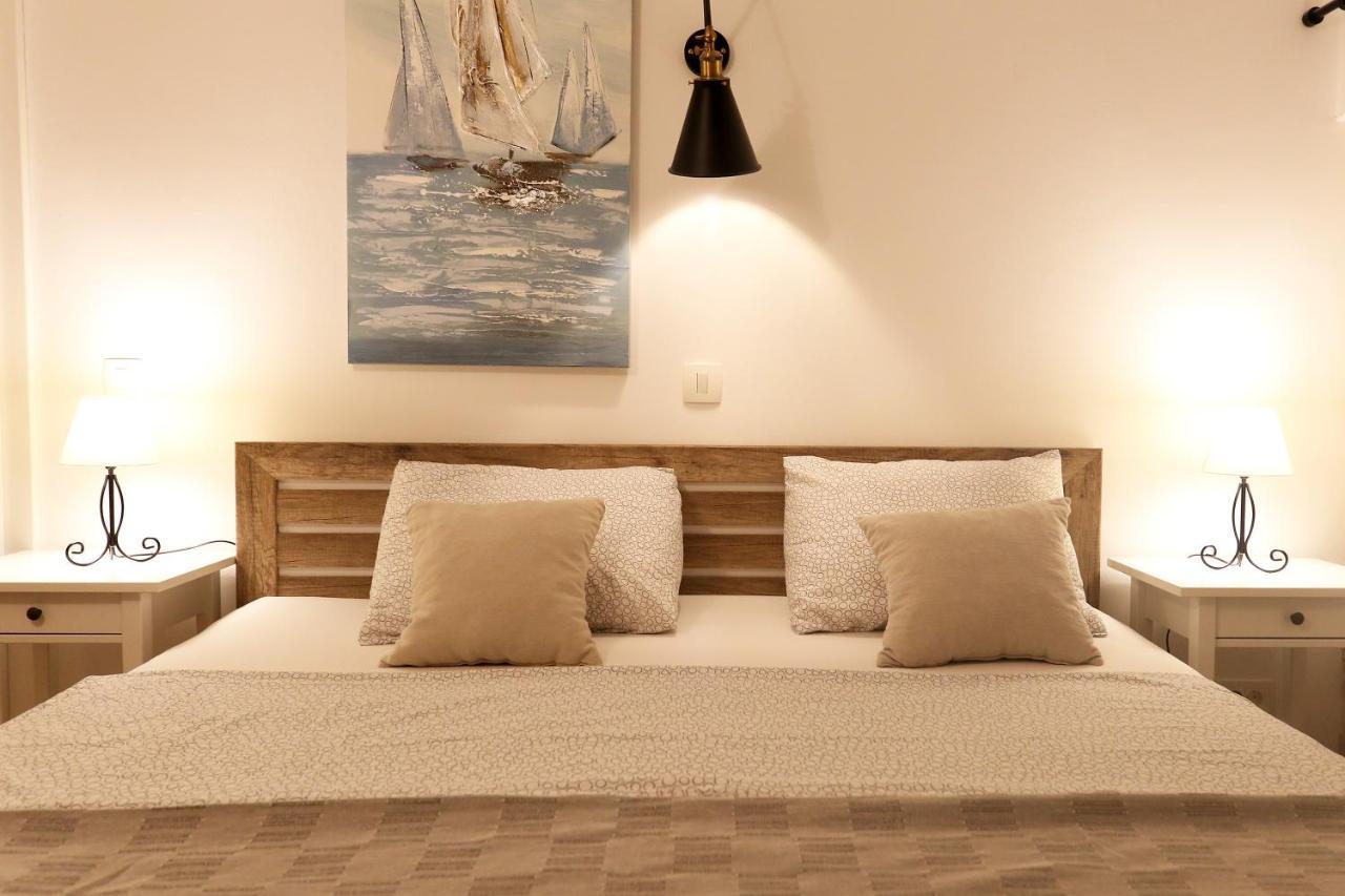 Crowonder Villa Mari Villa *